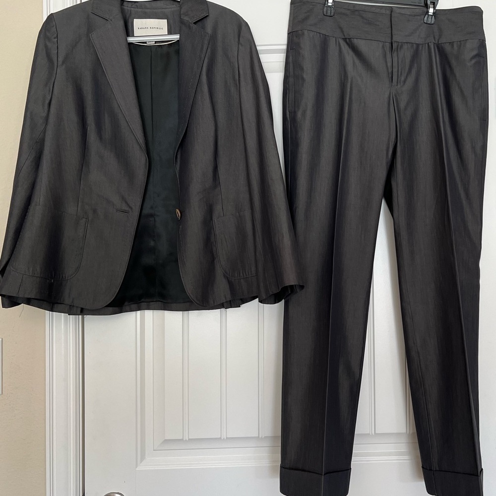 Banana Republic Pant suit